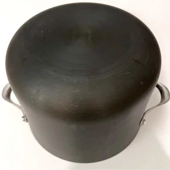 Calphalon Contemporary 8 Qt Pot - Picture 6 of 9